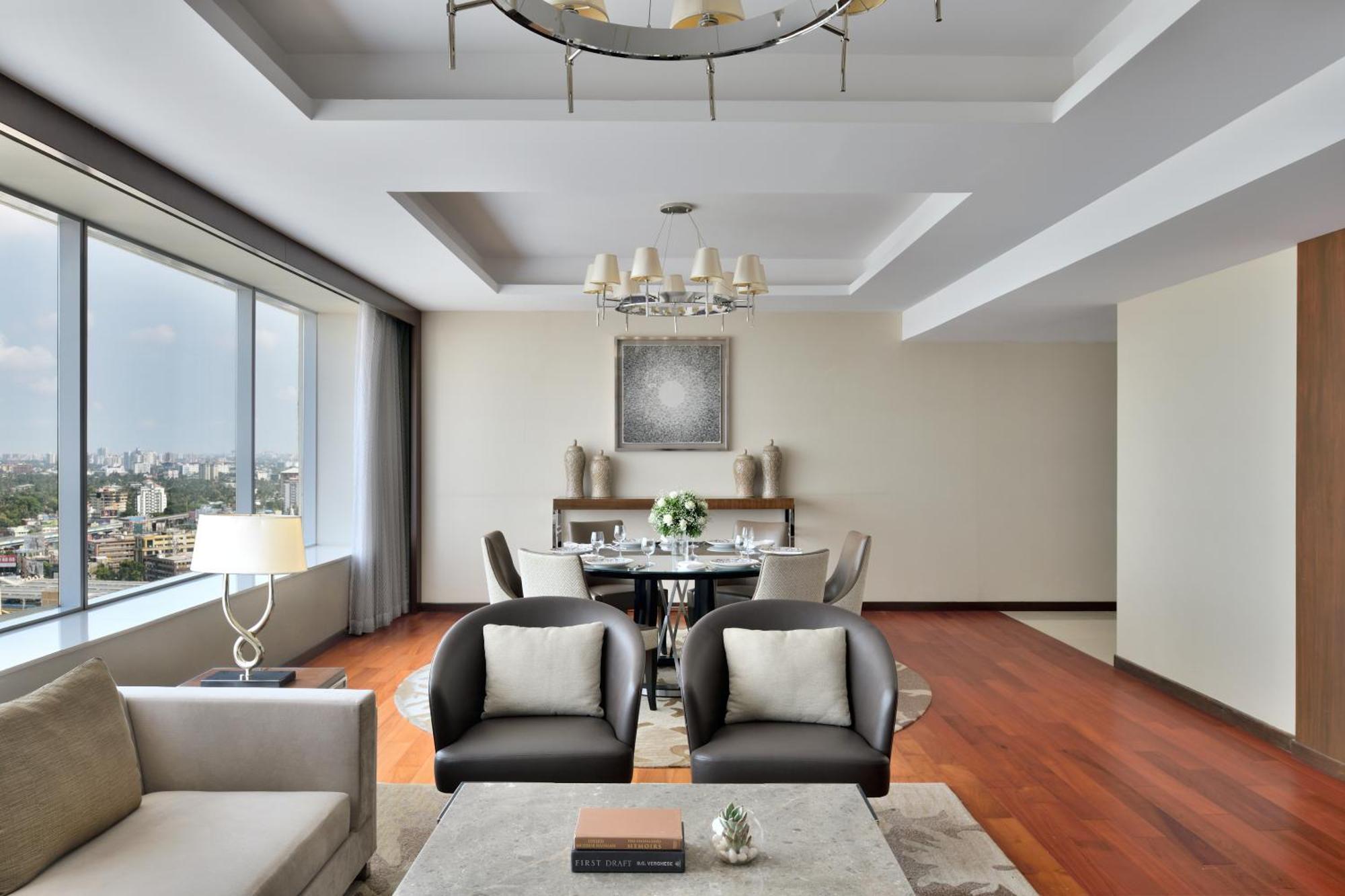 Kochi Marriott Hotel Екстер'єр фото
