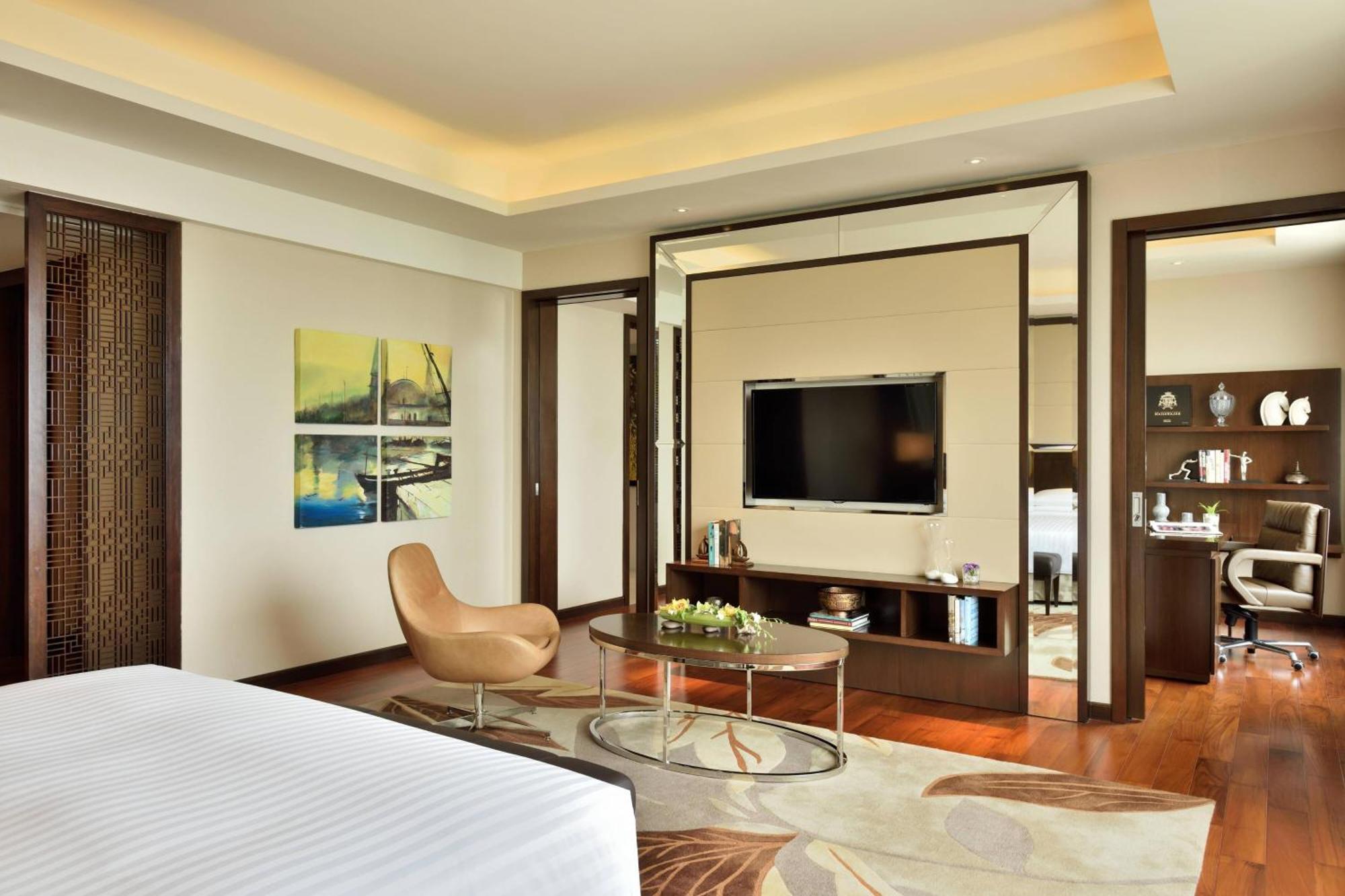 Kochi Marriott Hotel Екстер'єр фото Suite at the hotel